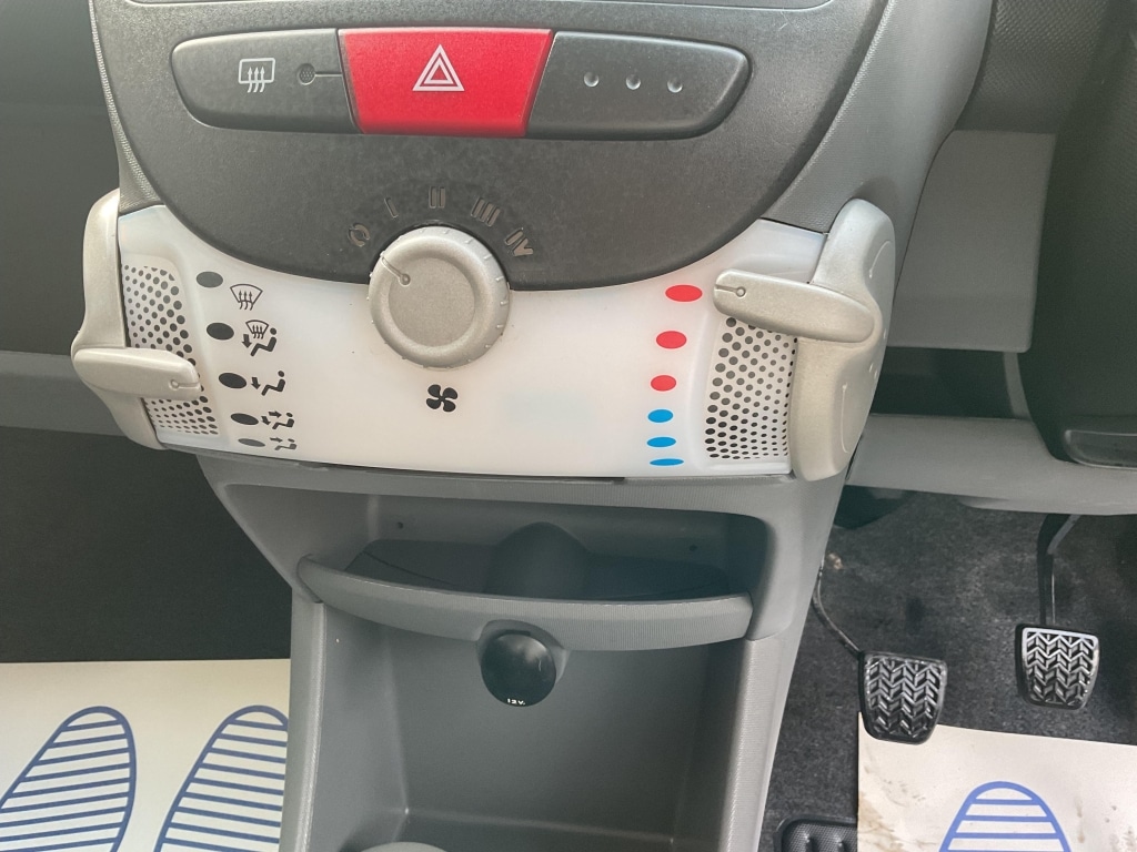 Used Toyota AYGO 2009 for sale - 76864233: Photo 13