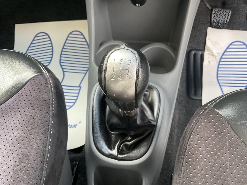 Used Toyota AYGO 2009 for sale - 76864233: Photo 14