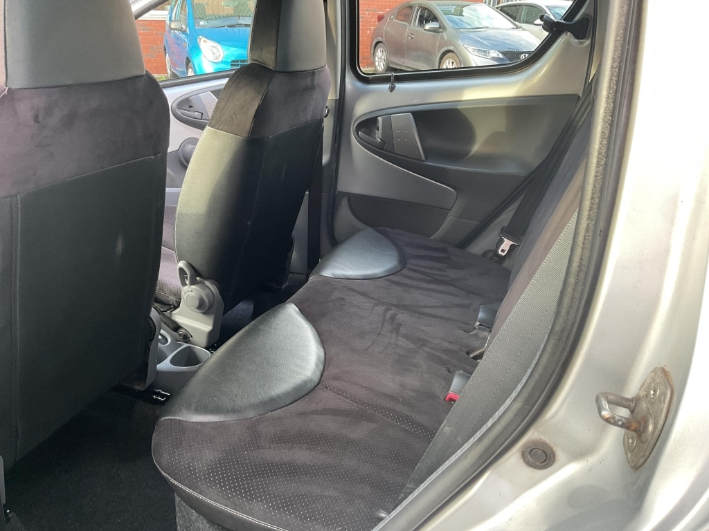 Used Toyota AYGO 2009 for sale - 76864233: Photo 18