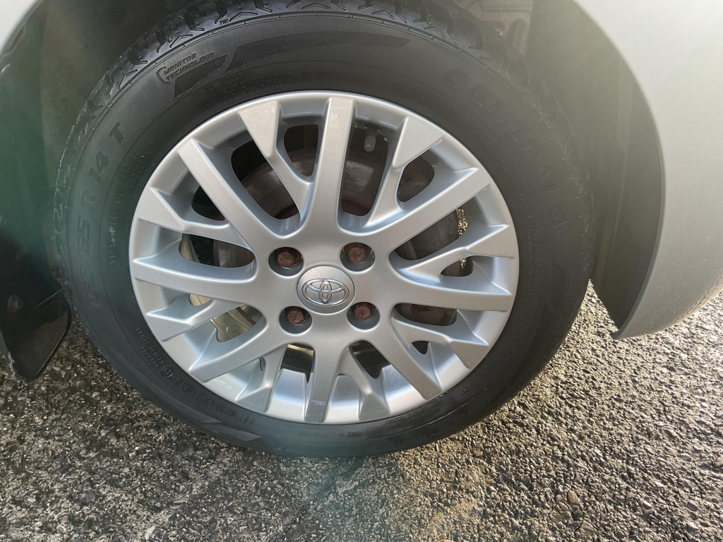 Used Toyota AYGO 2009 for sale - 76864233: Photo 27