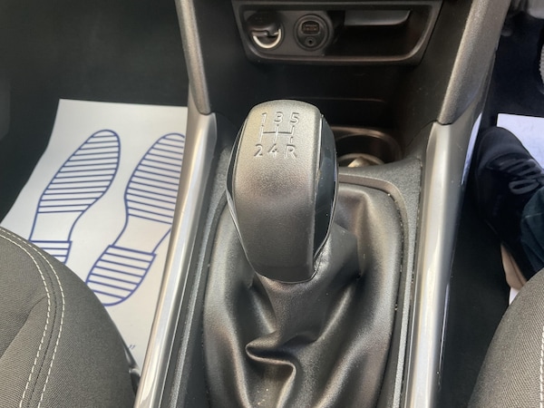 Used Peugeot 2008 2017 for sale - 76325018: Photo 26