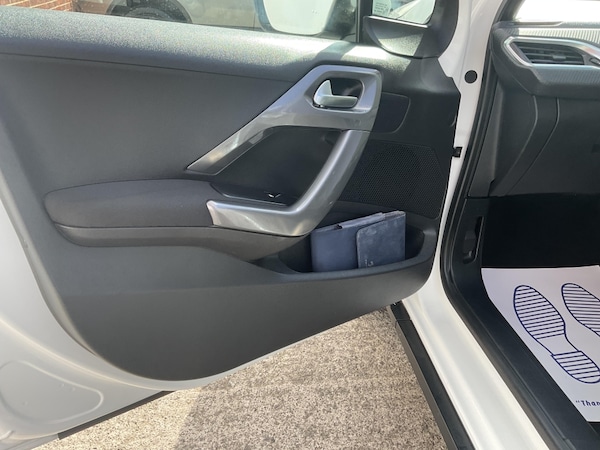 Used Peugeot 2008 2017 for sale - 76325018: Photo 37