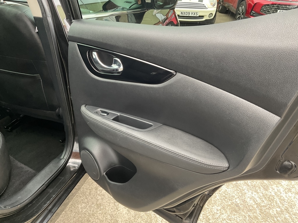 Used Nissan Qashqai 2016 for sale - 77591847: Photo 19