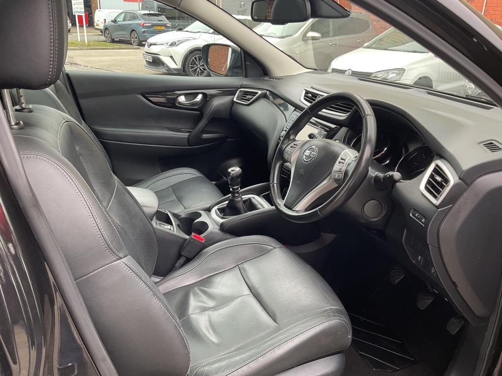 Used Nissan Qashqai 2016 for sale - 77591847: Photo 5