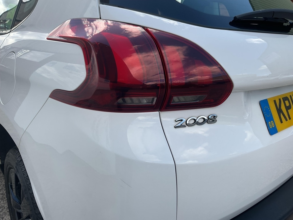 Used Peugeot 2008 2017 for sale - 76383449: Photo 12