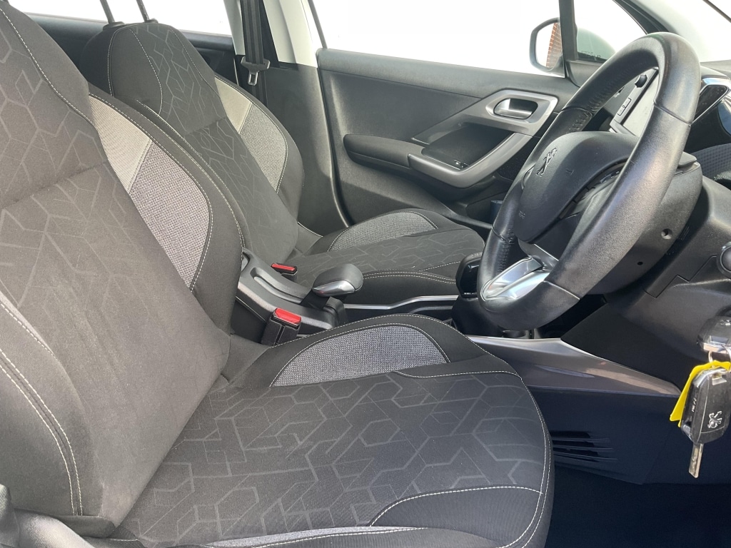 Used Peugeot 2008 2017 for sale - 76383449: Photo 20