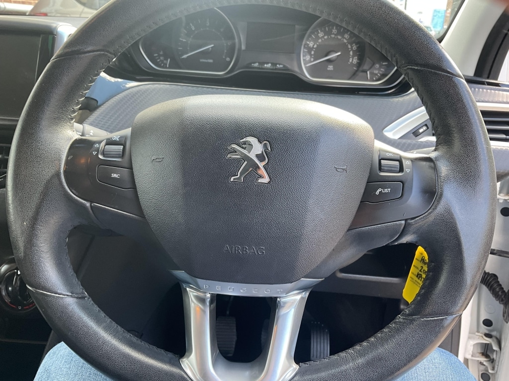 Used Peugeot 2008 2017 for sale - 76383449: Photo 22