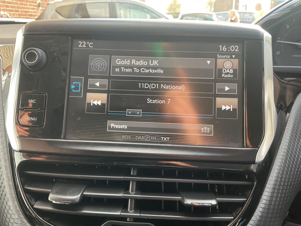 Used Peugeot 2008 2017 for sale - 76383449: Photo 23