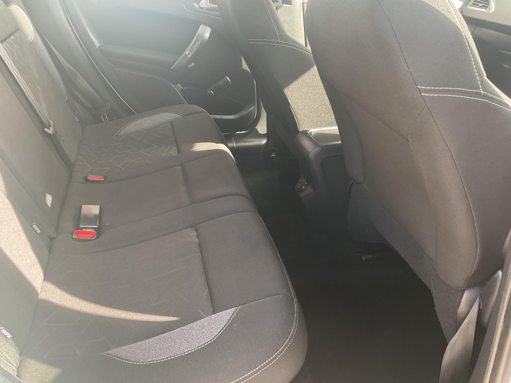 Used Peugeot 2008 2017 for sale - 76383449: Photo 28