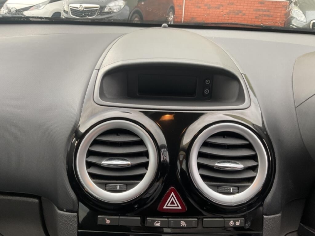 Used Vauxhall Corsa 2010 for sale - 76885183: Photo 11