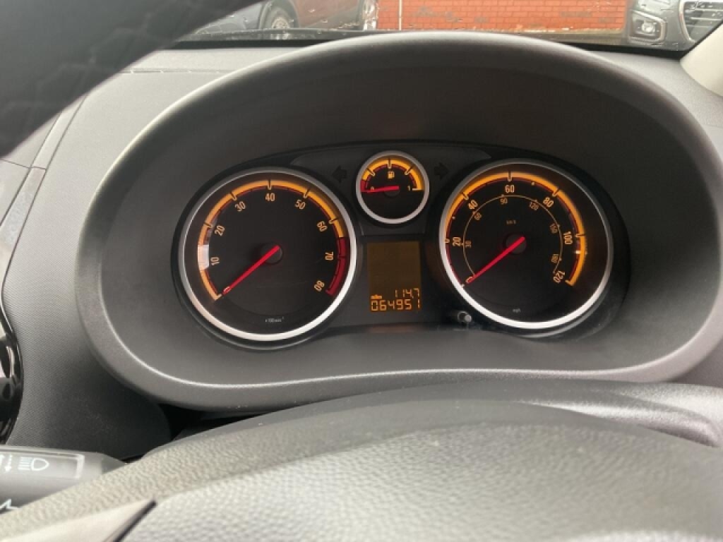 Used Vauxhall Corsa 2010 for sale - 76885183: Photo 9