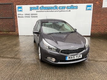 2015 (15) - 1.6 CRDI 4 ECODYNAMICS 5DR Manual