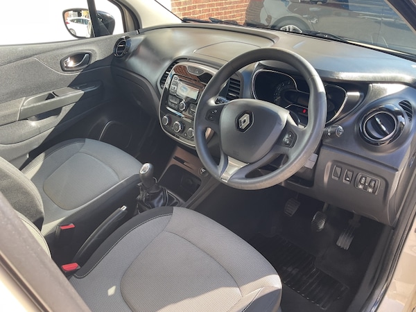Used Renault Captur 2015 for sale - 75731436: Photo 21