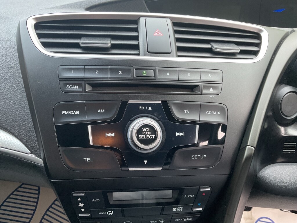 Used Honda Civic 2016 for sale - 76885188: Photo 11