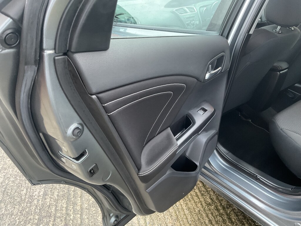 Used Honda Civic 2016 for sale - 76885188: Photo 21