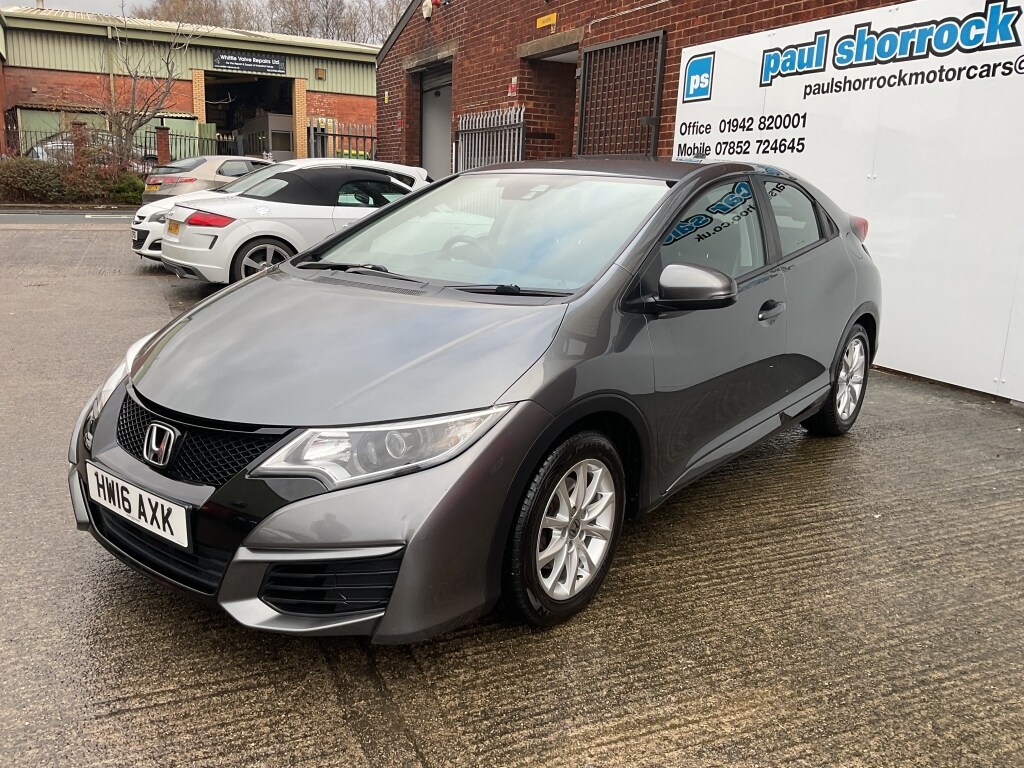 Used Honda Civic 2016 for sale - 76885188: Photo 3