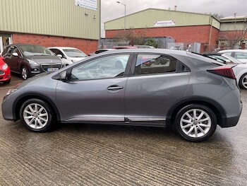 Used Honda Civic 2016 for sale - 76885188: Photo