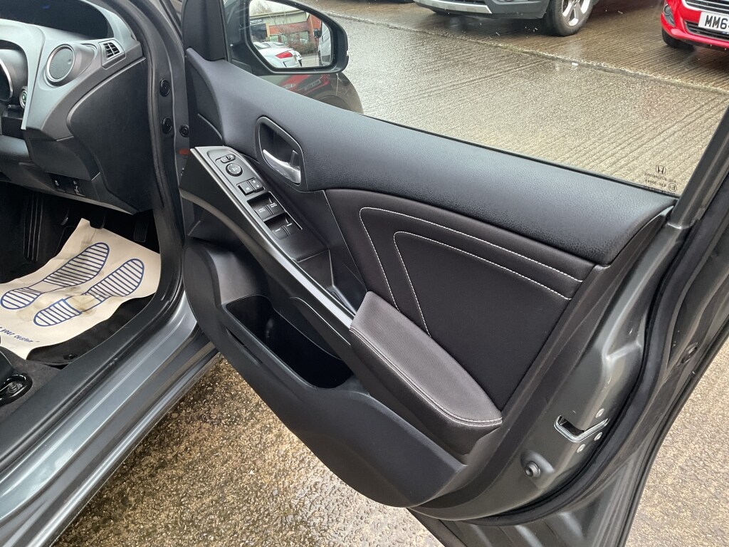 Used Honda Civic 2016 for sale - 76885188: Photo 8