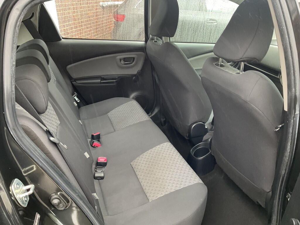 Used Toyota Yaris 2015 for sale - 78183260: Photo 14