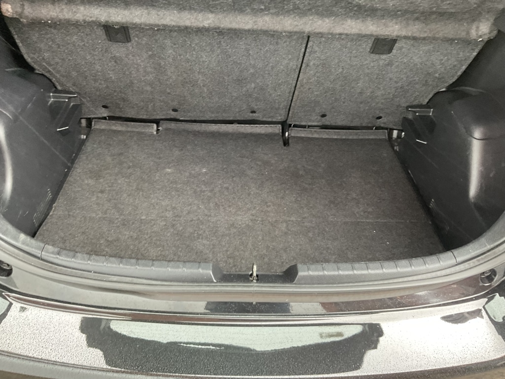 Used Toyota Yaris 2015 for sale - 78183260: Photo 16