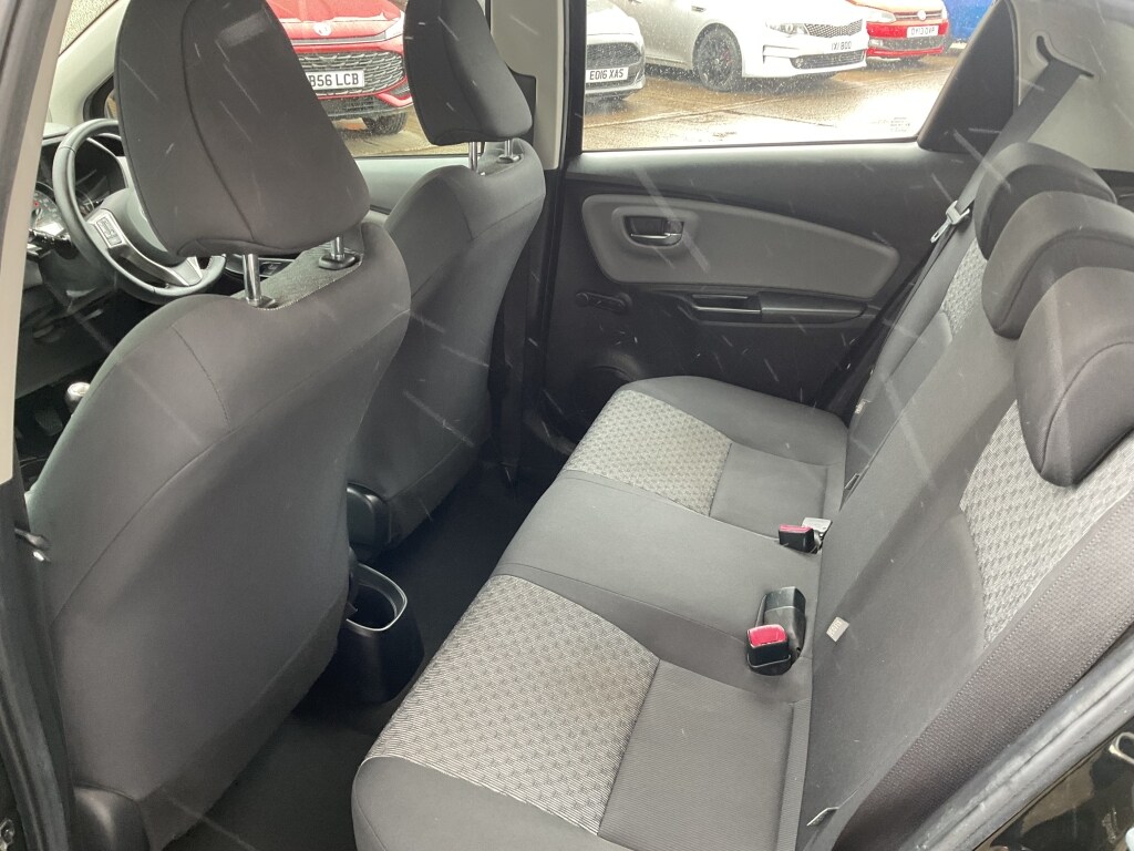 Used Toyota Yaris 2015 for sale - 78183260: Photo 17