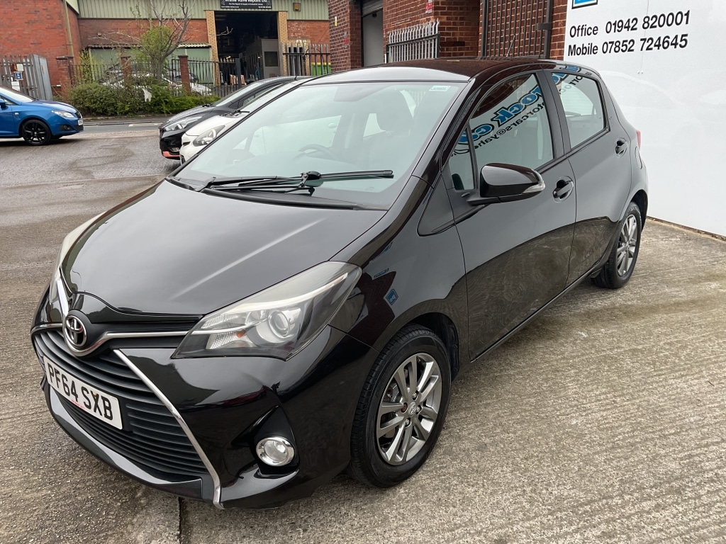 Used Toyota Yaris 2015 for sale - 78183260: Photo 2