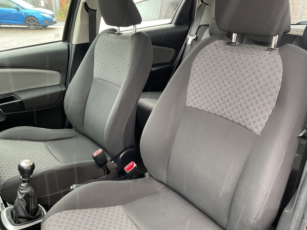 Used Toyota Yaris 2015 for sale - 78183260: Photo 20