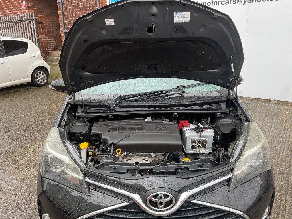 Used Toyota Yaris 2015 for sale - 78183260: Photo 28