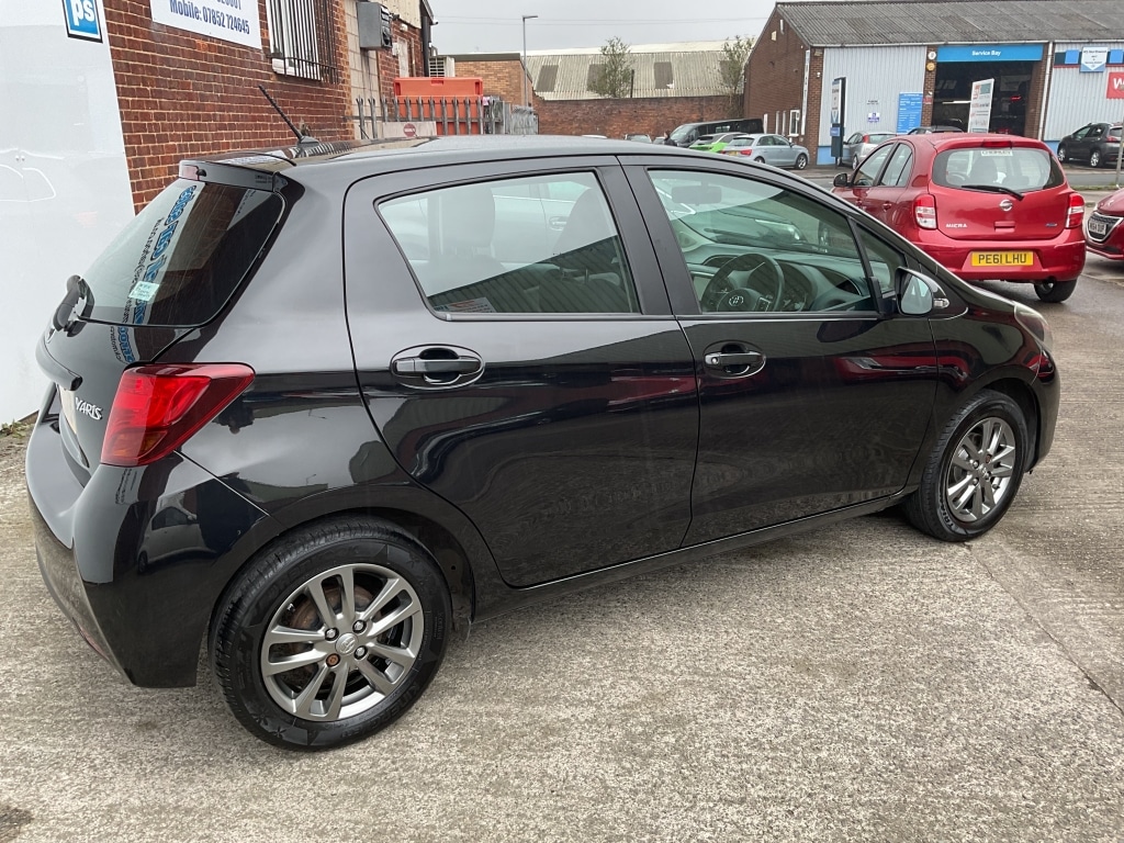 Used Toyota Yaris 2015 for sale - 78183260: Photo 5