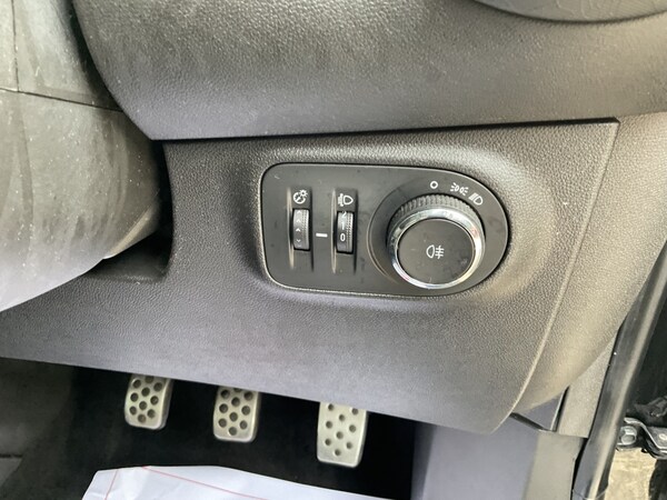 Used Vauxhall ADAM 2017 for sale - 76177655: Photo 53