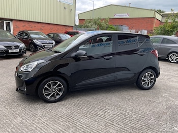 Used Hyundai i10 2017 for sale - 78940281: Photo