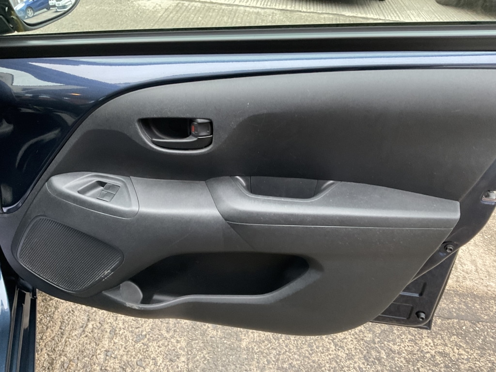 Used Toyota AYGO 2015 for sale - 77385470: Photo 17