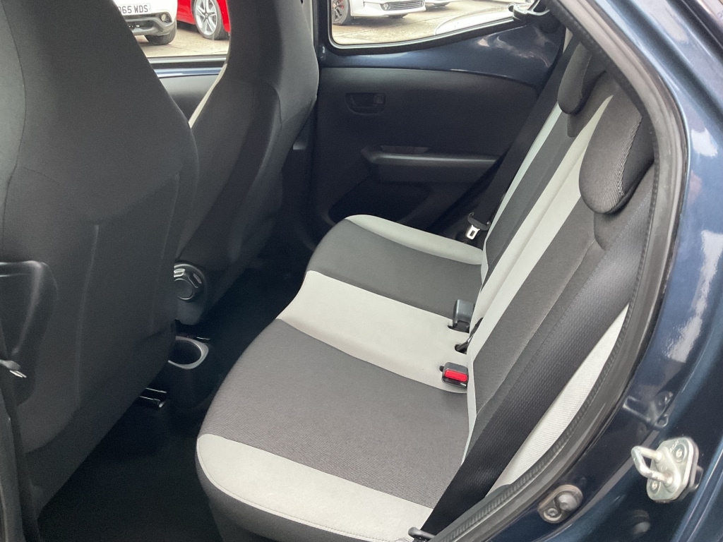 Used Toyota AYGO 2015 for sale - 77385470: Photo 21