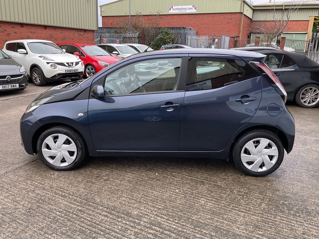 Used Toyota AYGO 2015 for sale - 77385470: Photo 3