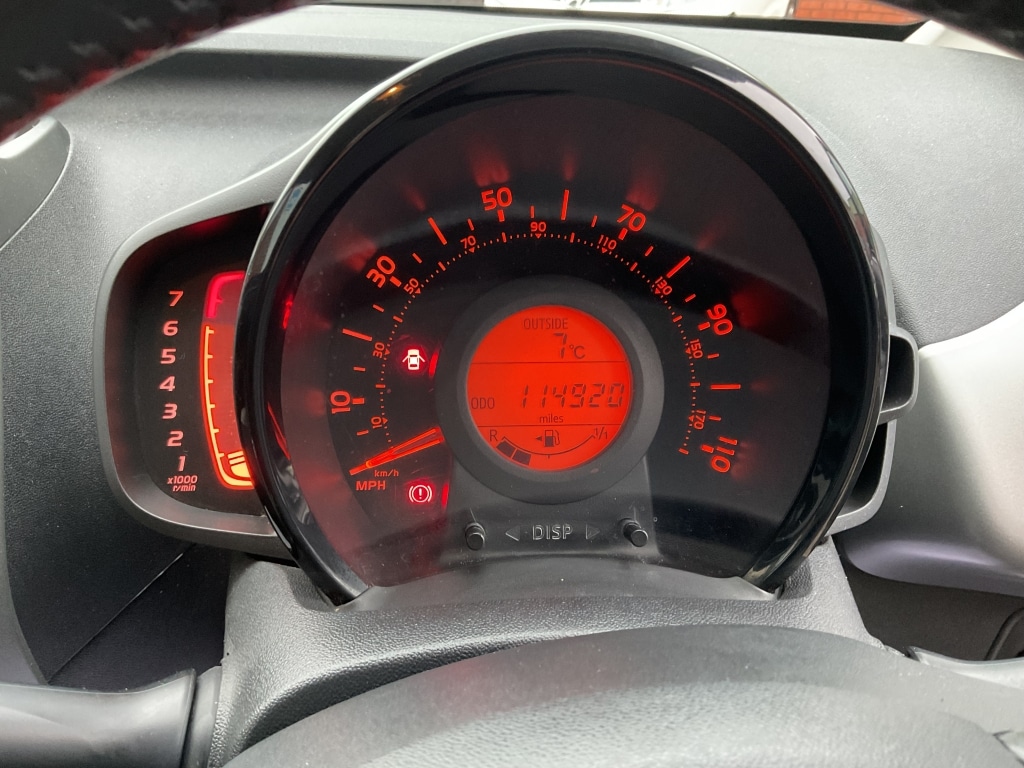 Used Toyota AYGO 2015 for sale - 77385470: Photo 9