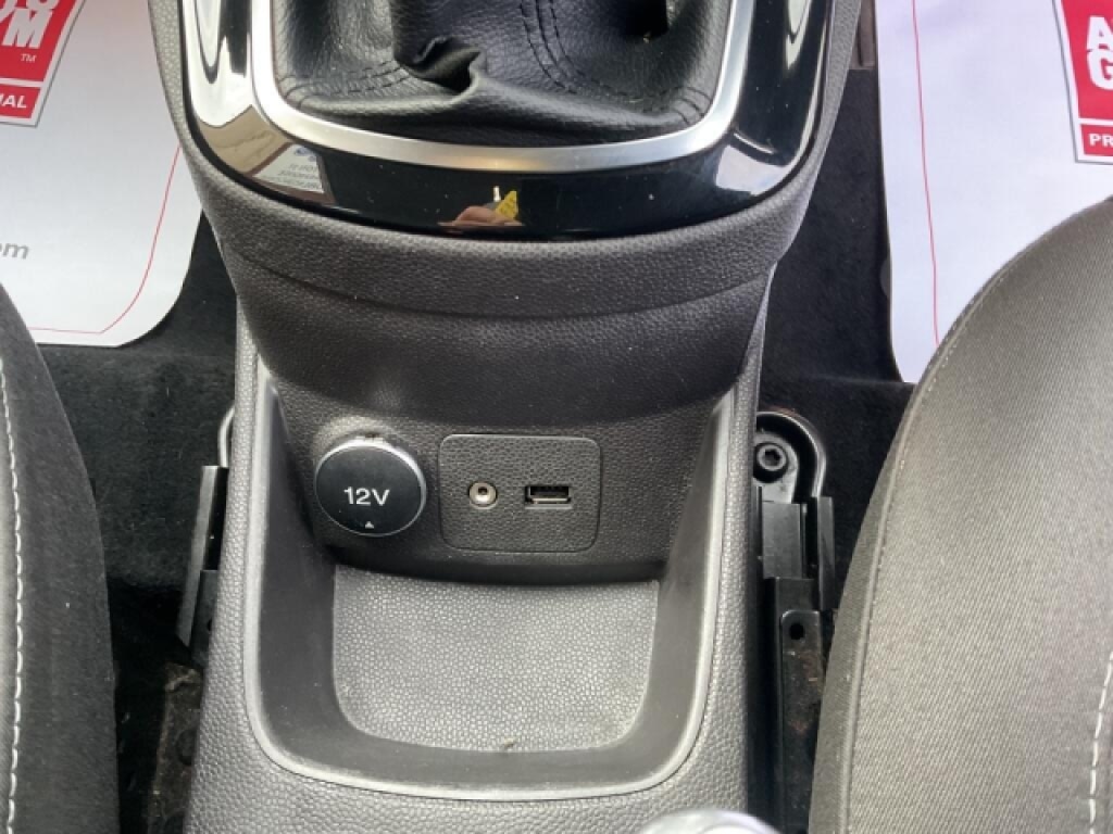 Used Ford Fiesta 2015 for sale - 76945313: Photo 12