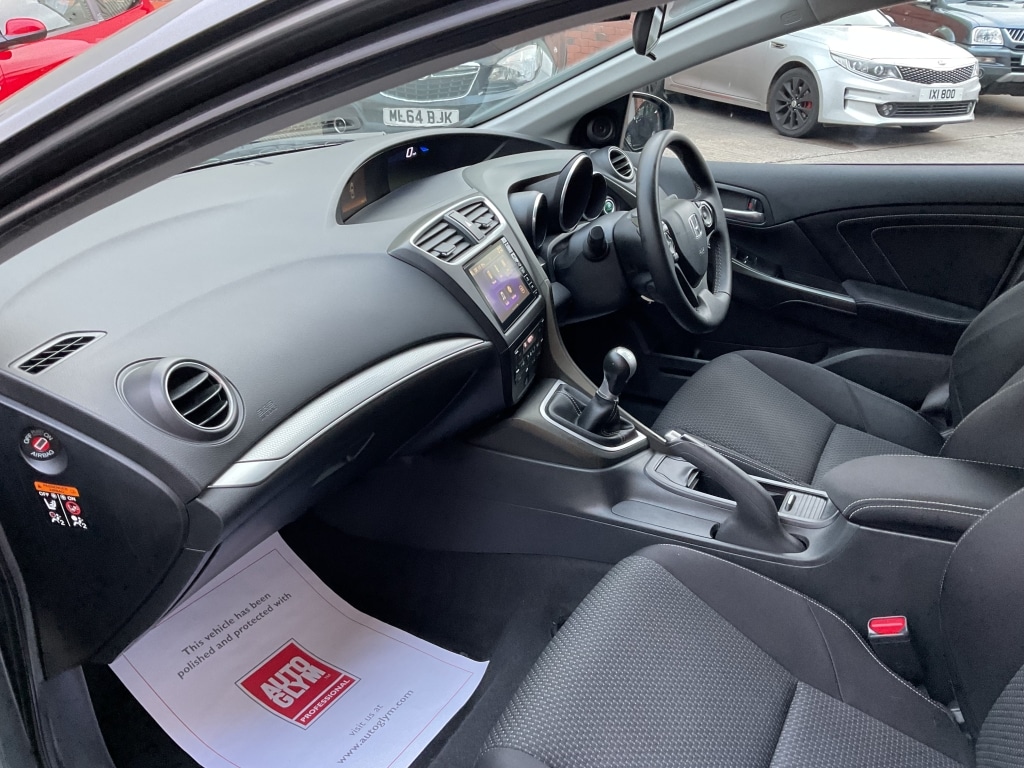 Used Honda Civic 2015 for sale - 77012672: Photo 19