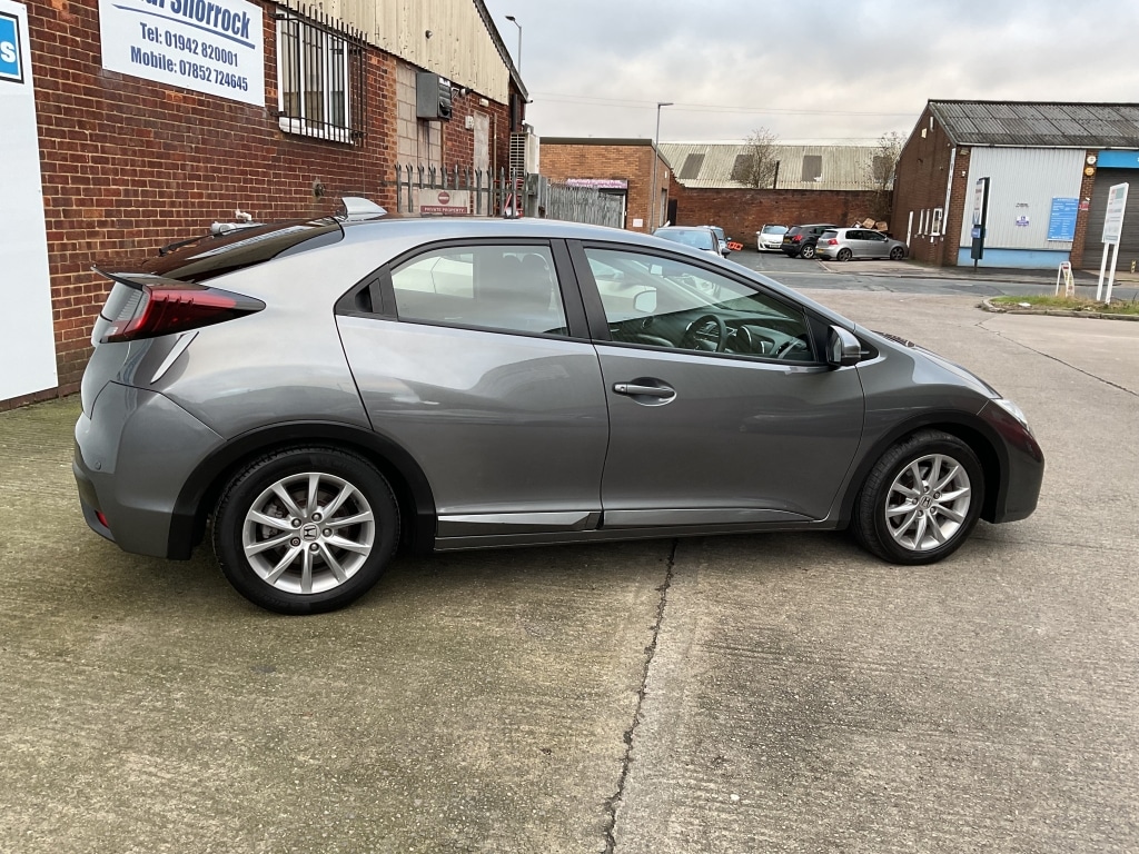 Used Honda Civic 2015 for sale - 77012672: Photo 6