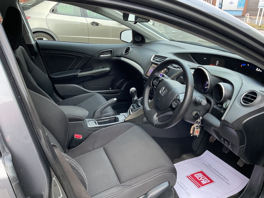 Used Honda Civic 2015 for sale - 77012672: Photo 7