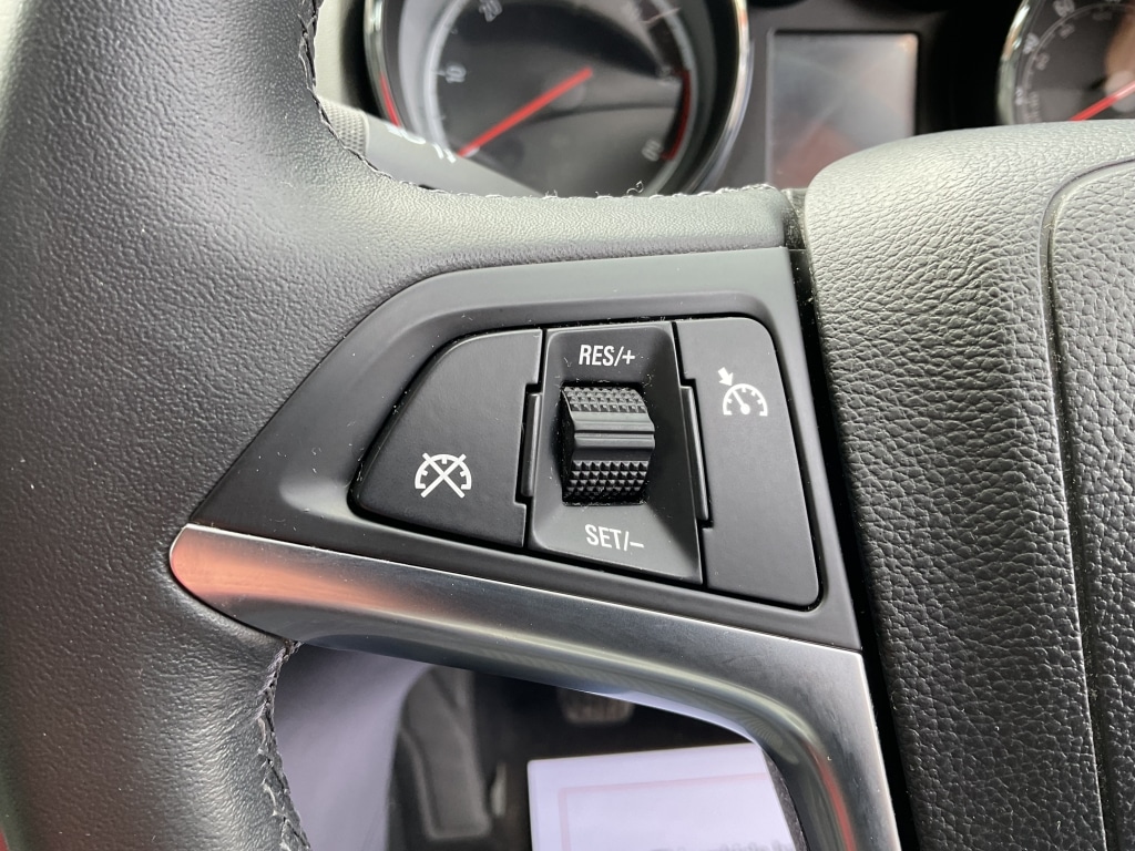 Used Vauxhall Astra 2012 for sale - 78040603: Photo 13