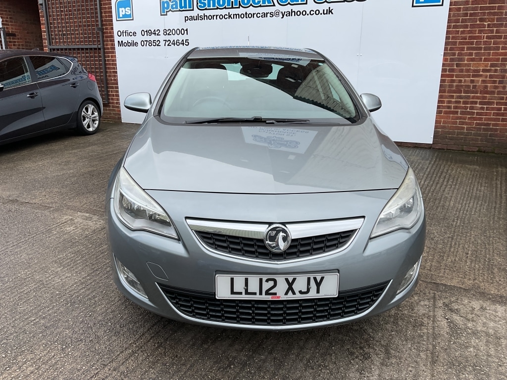 Used Vauxhall Astra 2012 for sale - 78040603: Photo 2
