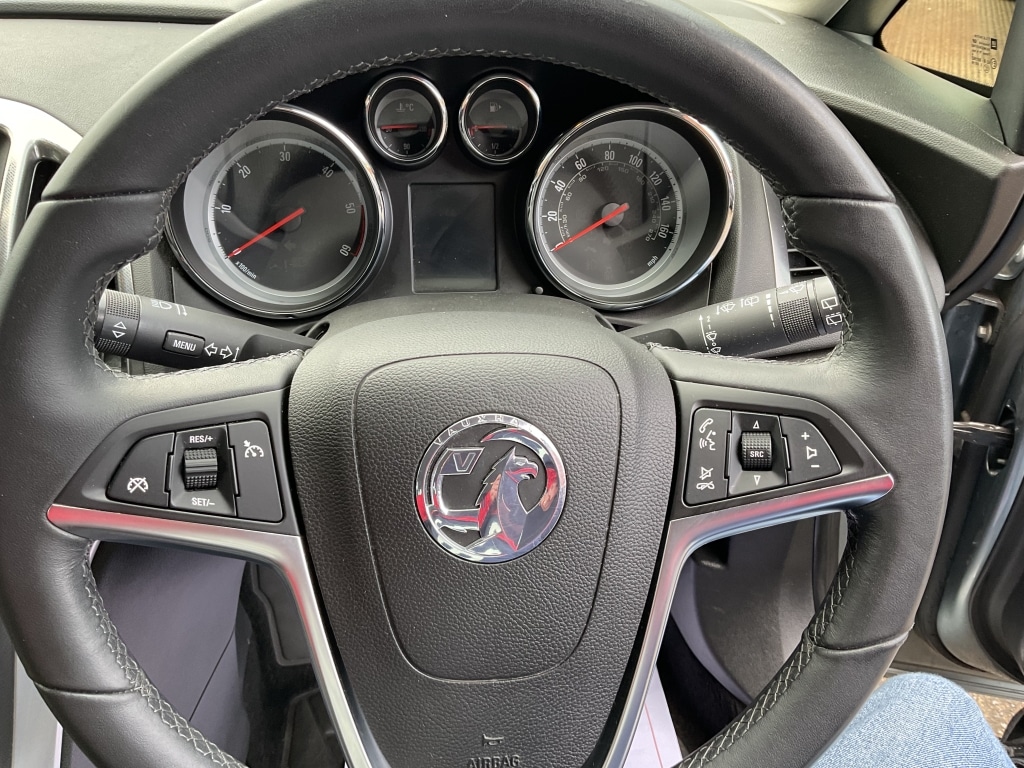 Used Vauxhall Astra 2012 for sale - 78040603: Photo 9