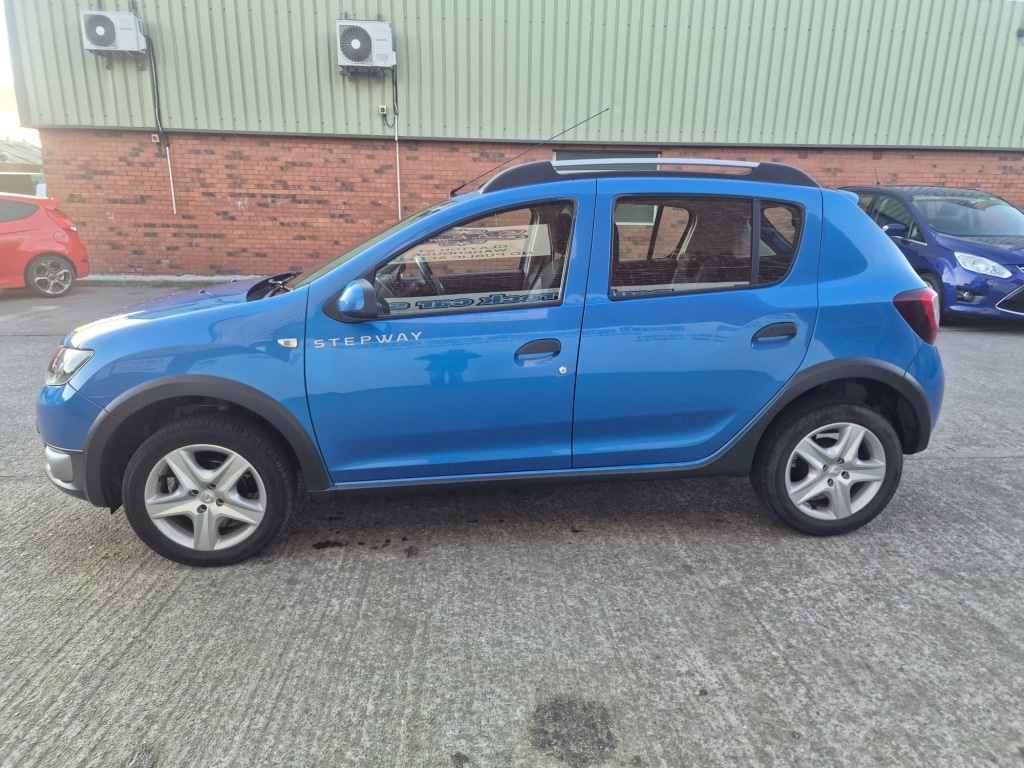 Used Dacia Sandero Stepway 2015 for sale - 77702559: Photo 3