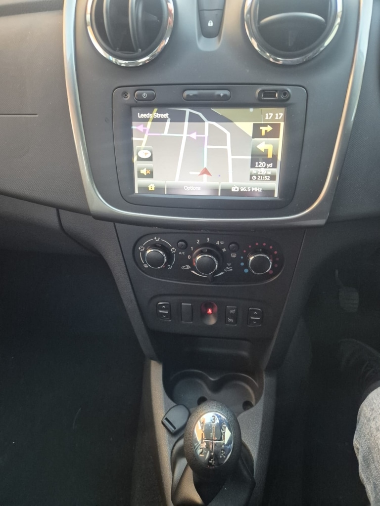 Used Dacia Sandero Stepway 2015 for sale - 77702559: Photo 5