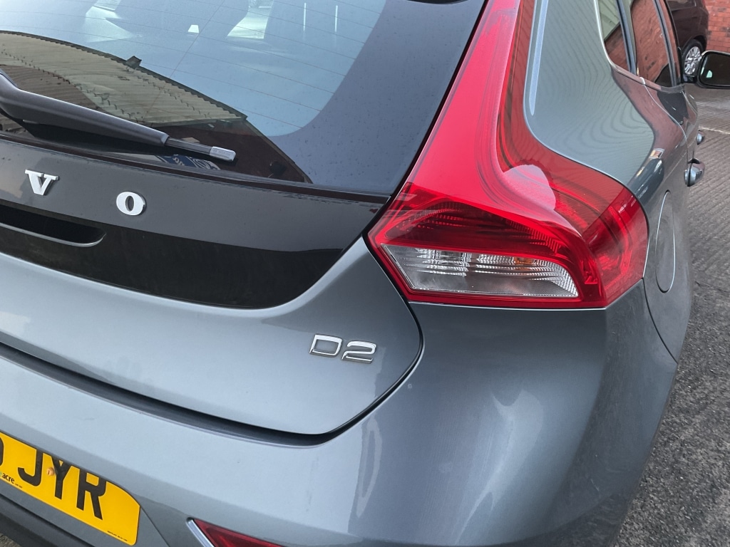 Used Volvo V40 2015 for sale - 76741516: Photo 14