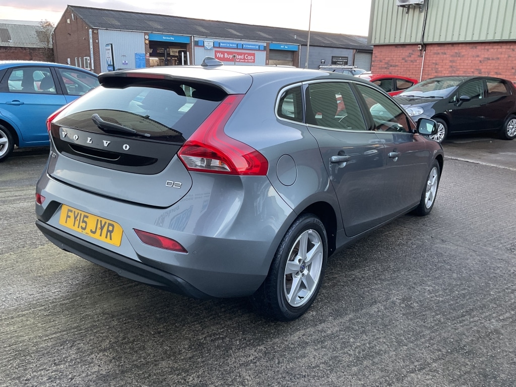 Used Volvo V40 2015 for sale - 76741516: Photo 5