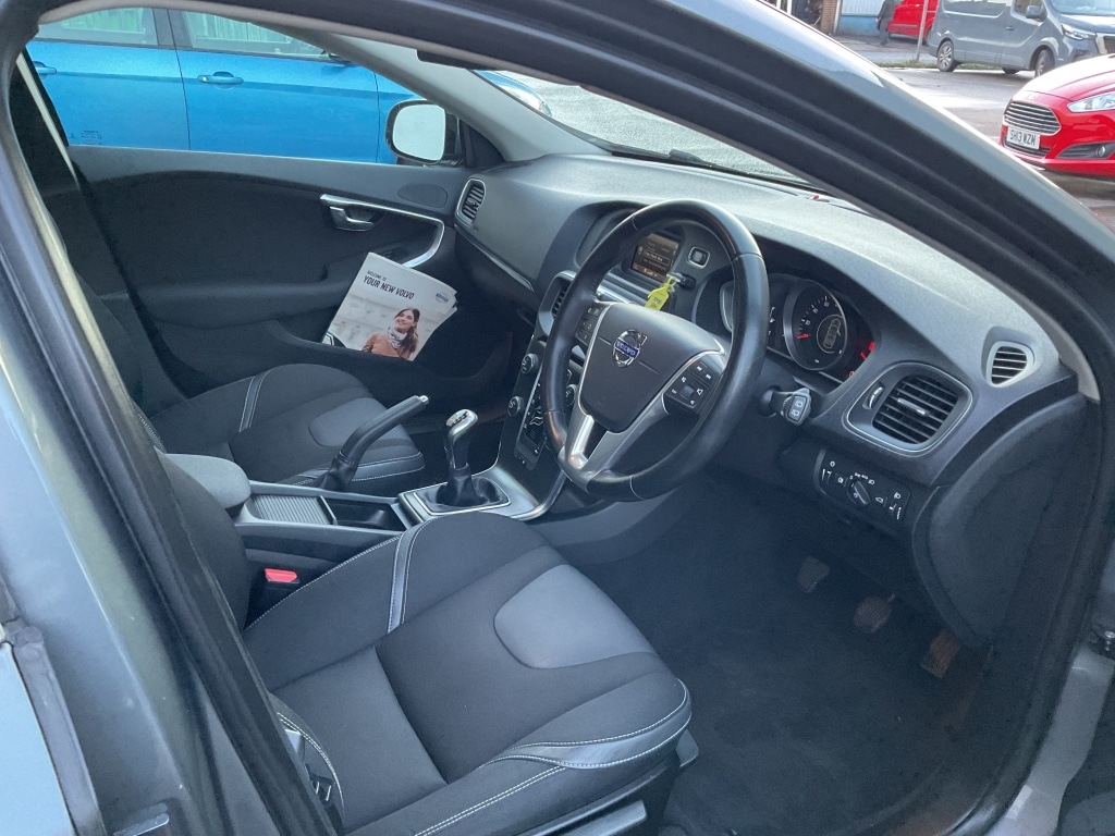 Used Volvo V40 2015 for sale - 76741516: Photo 8