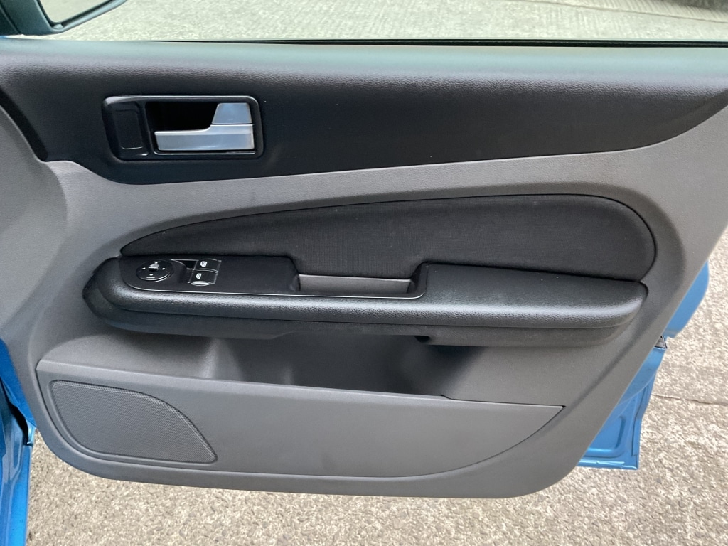 Used Ford Focus 2009 for sale - 76713356: Photo 12