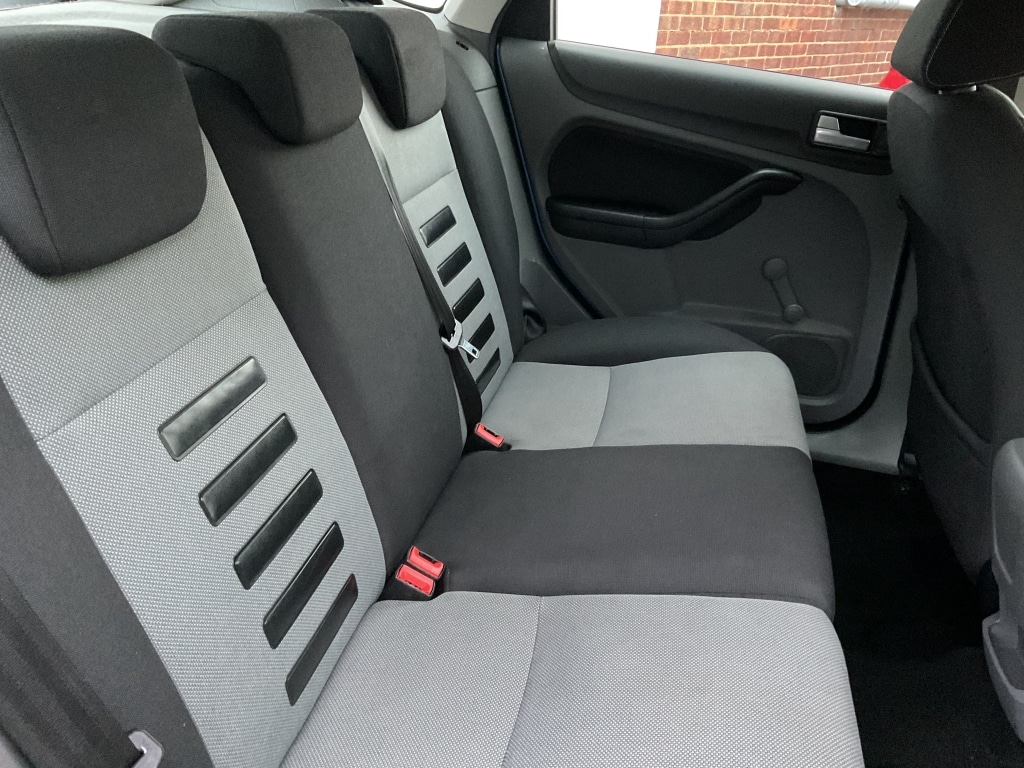 Used Ford Focus 2009 for sale - 76713356: Photo 13