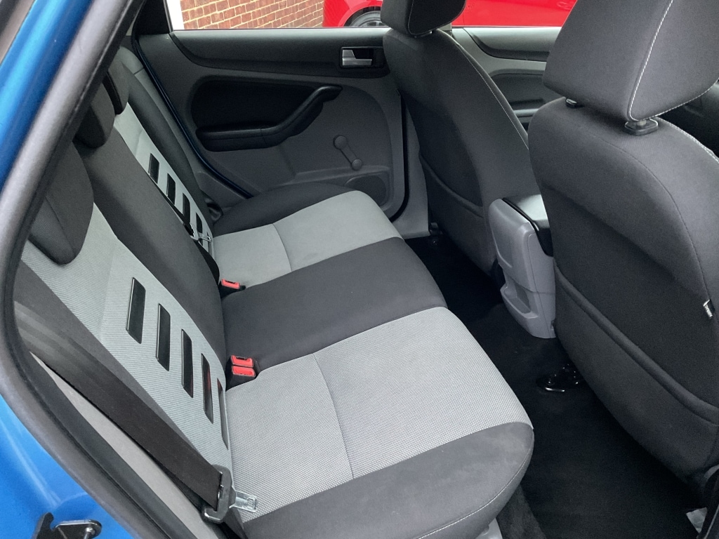 Used Ford Focus 2009 for sale - 76713356: Photo 15